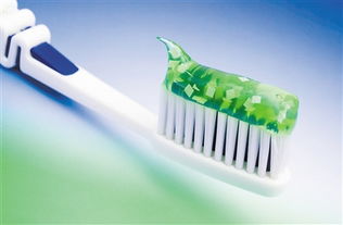 三种常见日用品中的潜在化学风险与安全选择指南